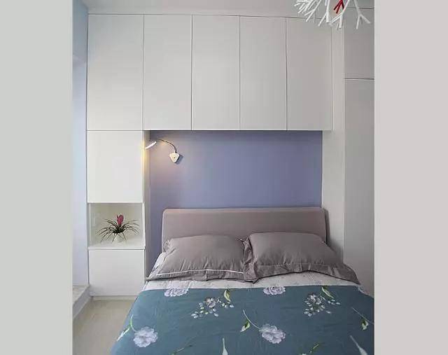 小房间衣柜做床头 c7c11f3f81504d328a424b7a0cae54d5.jpeg