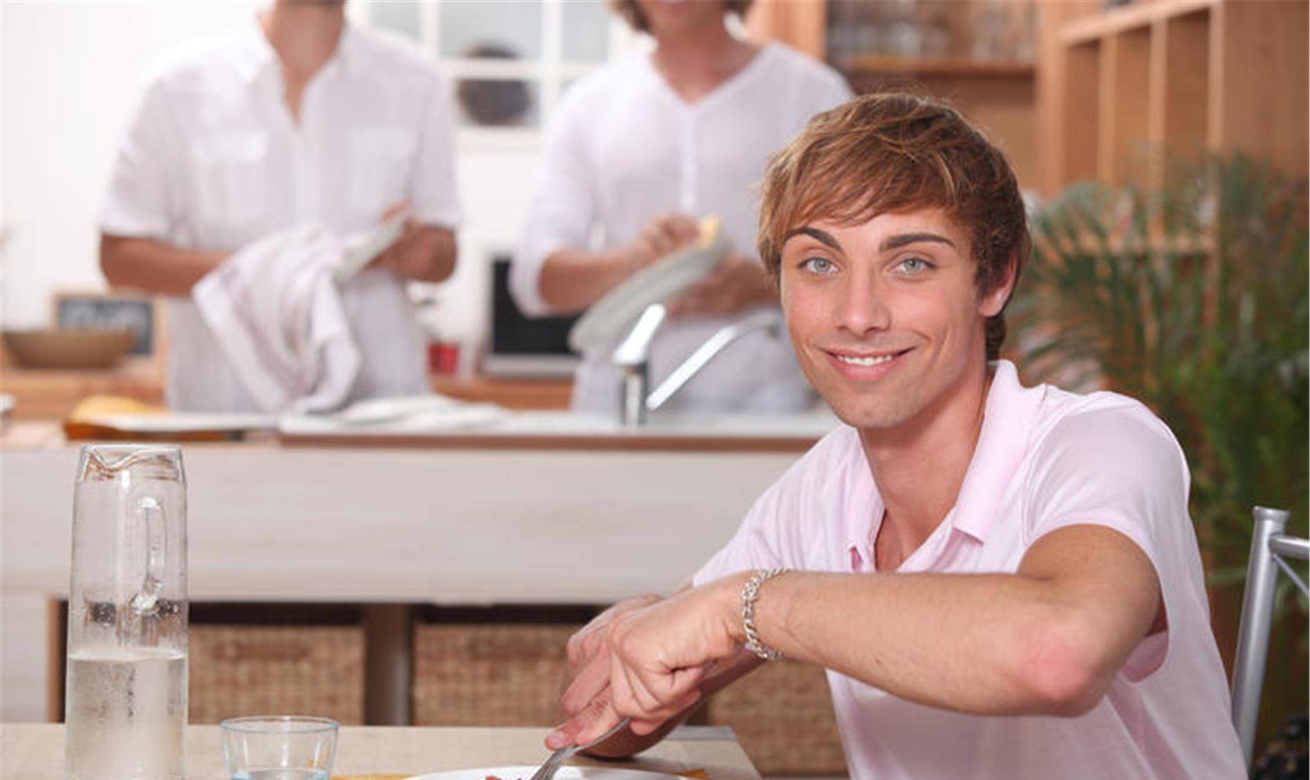 人体|提醒:五种常见食物,“早餐”时最好少碰,当心吃亏的是自己