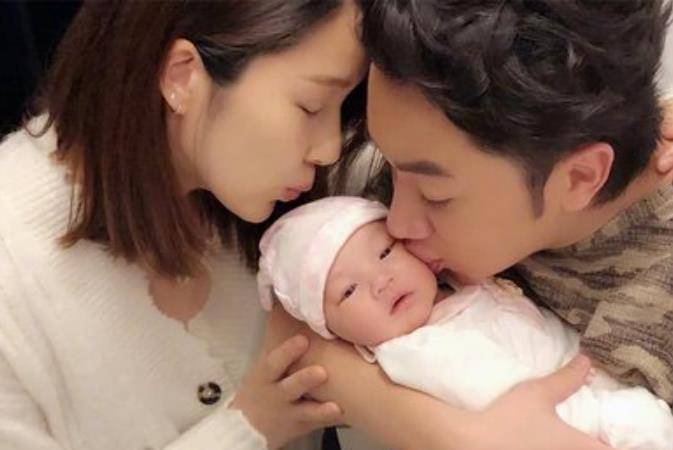 因为|有一种基因叫“王祖蓝”,女儿与他粘贴复制,妈妈高颜值无处安放