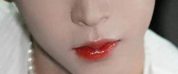 眼睛浓妆男星抹去厚粉底,有人秒变路人,有人娘进骨,有人丑到不敢认