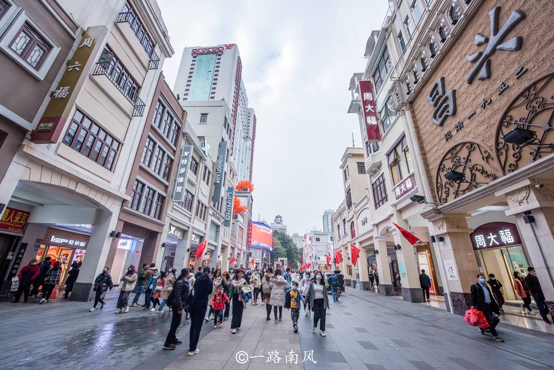 广州老牌步行街，曾经由热闹变萧条，新春期间人气比珠江新城还高