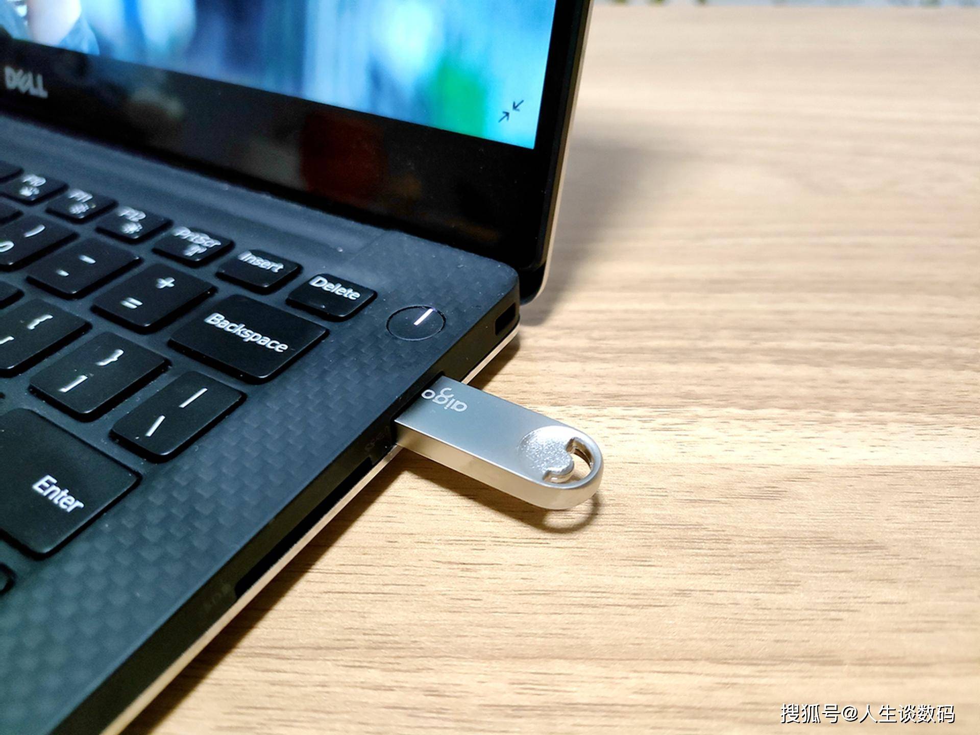 笑脸U盘，比快更快，适合学生党和上班族的数码好物你会选择么？