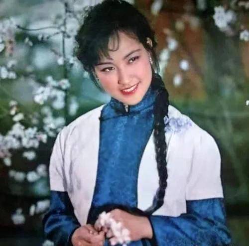 梦婕刘晓庆在《神秘的大佛》中饰梦婕同款系列12图，哪张才是你的最爱