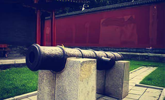 八旗军可不只四个色它不但有王老爷子的正黑旗还有