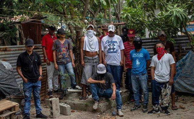 洪都拉斯:犯罪率居高不下,女杀手让人闻风丧胆,盛产咖啡和香蕉_的国家