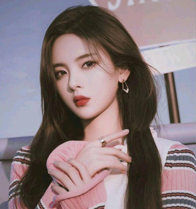 张予曦现代人的审美咋了？9个从画中走出来的女星，这才叫美的各有千秋