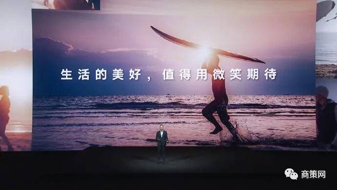 梦见刚死去亲人对着自己笑的预兆,心灵深处的慰藉与未来指引 梦见刚死去亲人对着自己笑的预兆,心灵深处的慰藉与未来指引