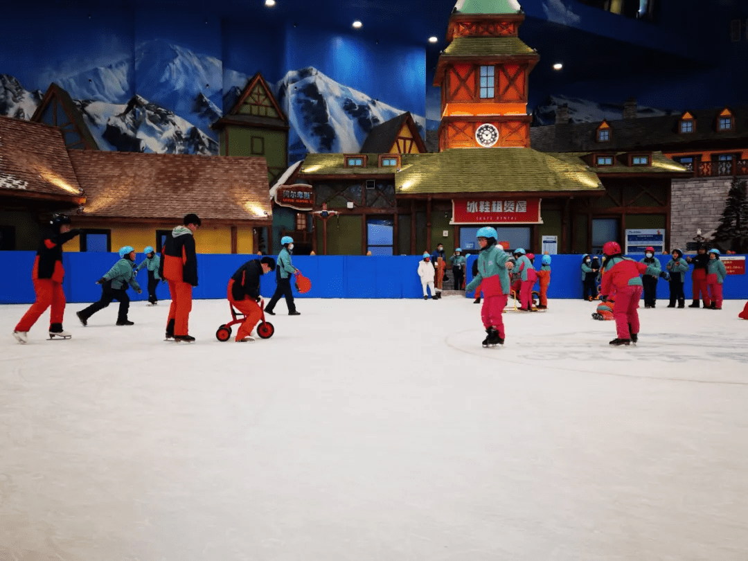 冬奥升温玩雪游丨湘江欢乐城欢乐雪域游客人数上涨近200
