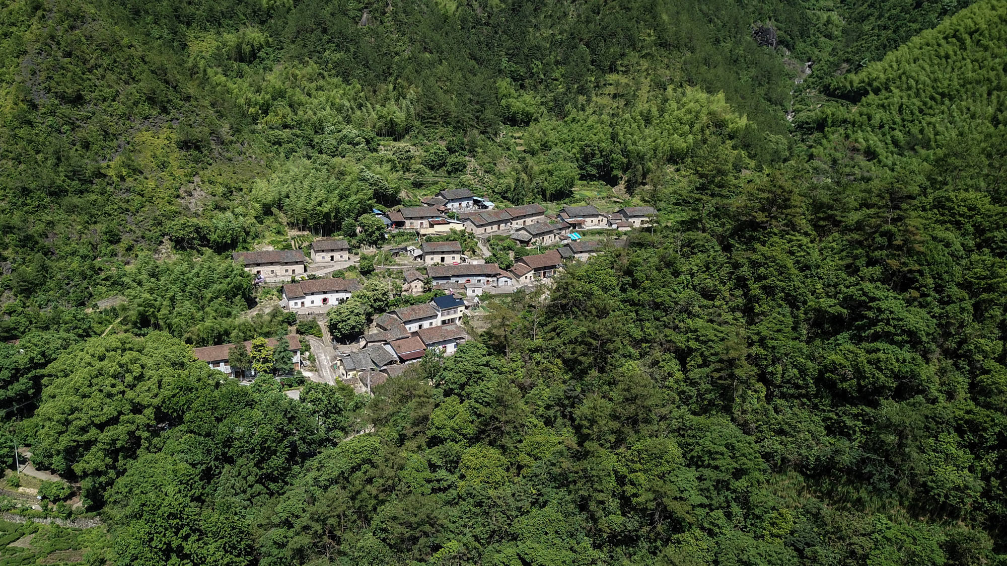 隐秘|浙江深山藏“隐秘”的千年古寨，历史悠久民风淳朴，没有商业气息