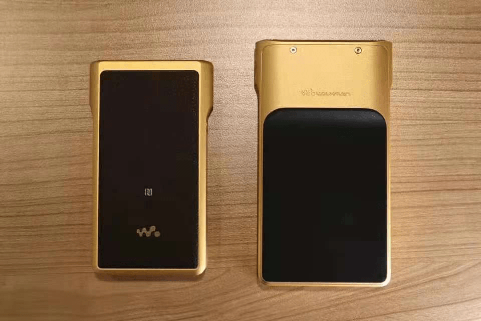 新款索尼金砖来了:机器变大了,音质也变强了?_系列_声音_android