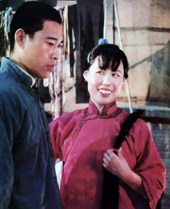 少林寺|80年代武打片男星今昔对比照，昔日19位帅气功夫小子，如今有两位已去世