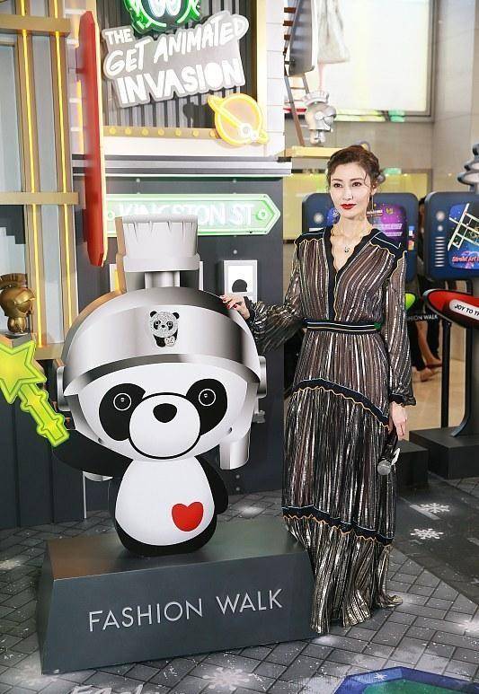 李嘉欣 裙子还是优雅地好看,学李嘉欣这么搭配,显年轻还不装嫩