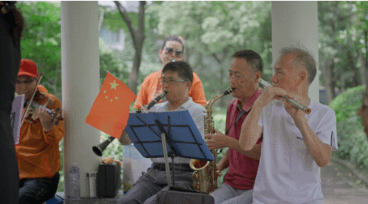 社区|退休以后，我为歌狂