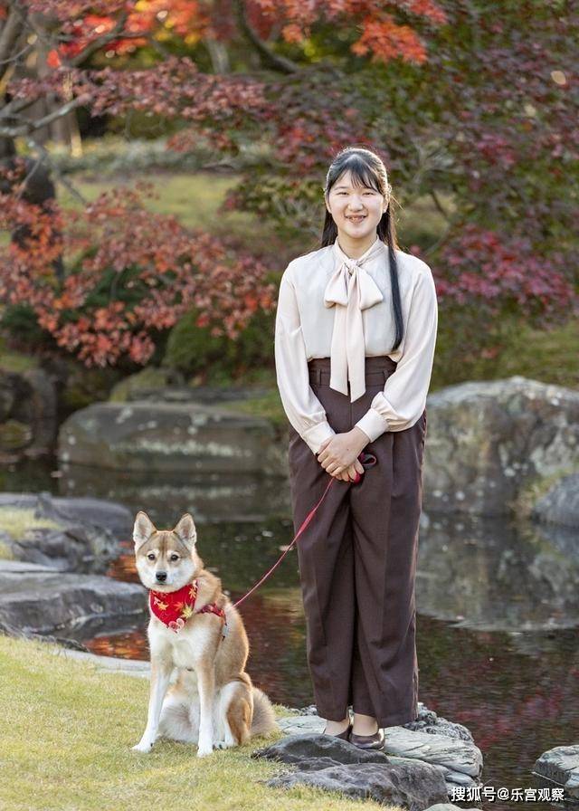 伴随着爱子一起长大的爱犬由莉 是日本德仁天皇家的第四个成员 朋友 因为 年方 伴随着爱子一起长大的爱犬由莉 是日本德仁天皇家的第四个成员 朋友 因为 年方