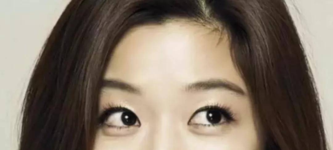 眼袋原来美女有时候也不能随便做表情