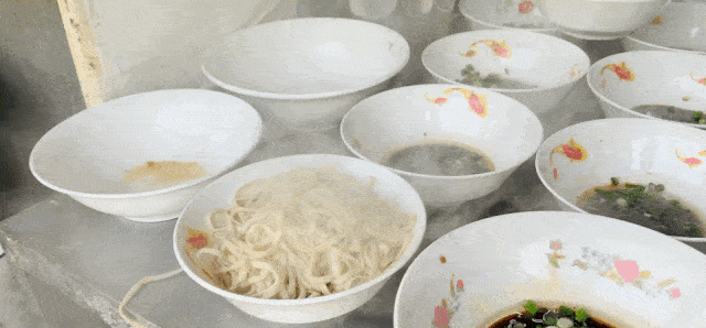 周生记馄饨|全国人民都在羡慕的「浙江牌早餐」到底有多香？