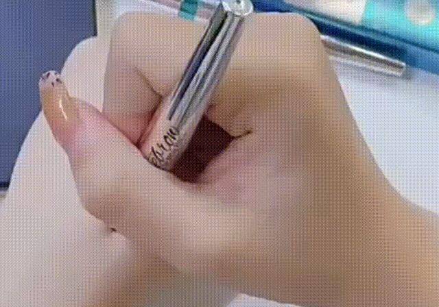 画眉为何不建议女人纹眉，揭露“纹眉行业”内幕，庆幸自己没跟风