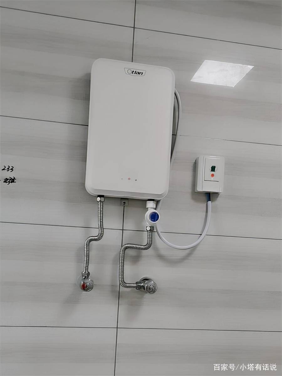 打开百度app看高清图片这款电热水器采用了迅腾加热技术,螺旋渐进式