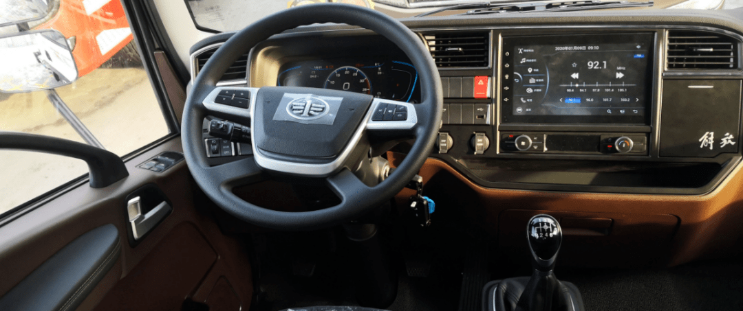 解放轻卡 | 轻卡优等生——全能领途