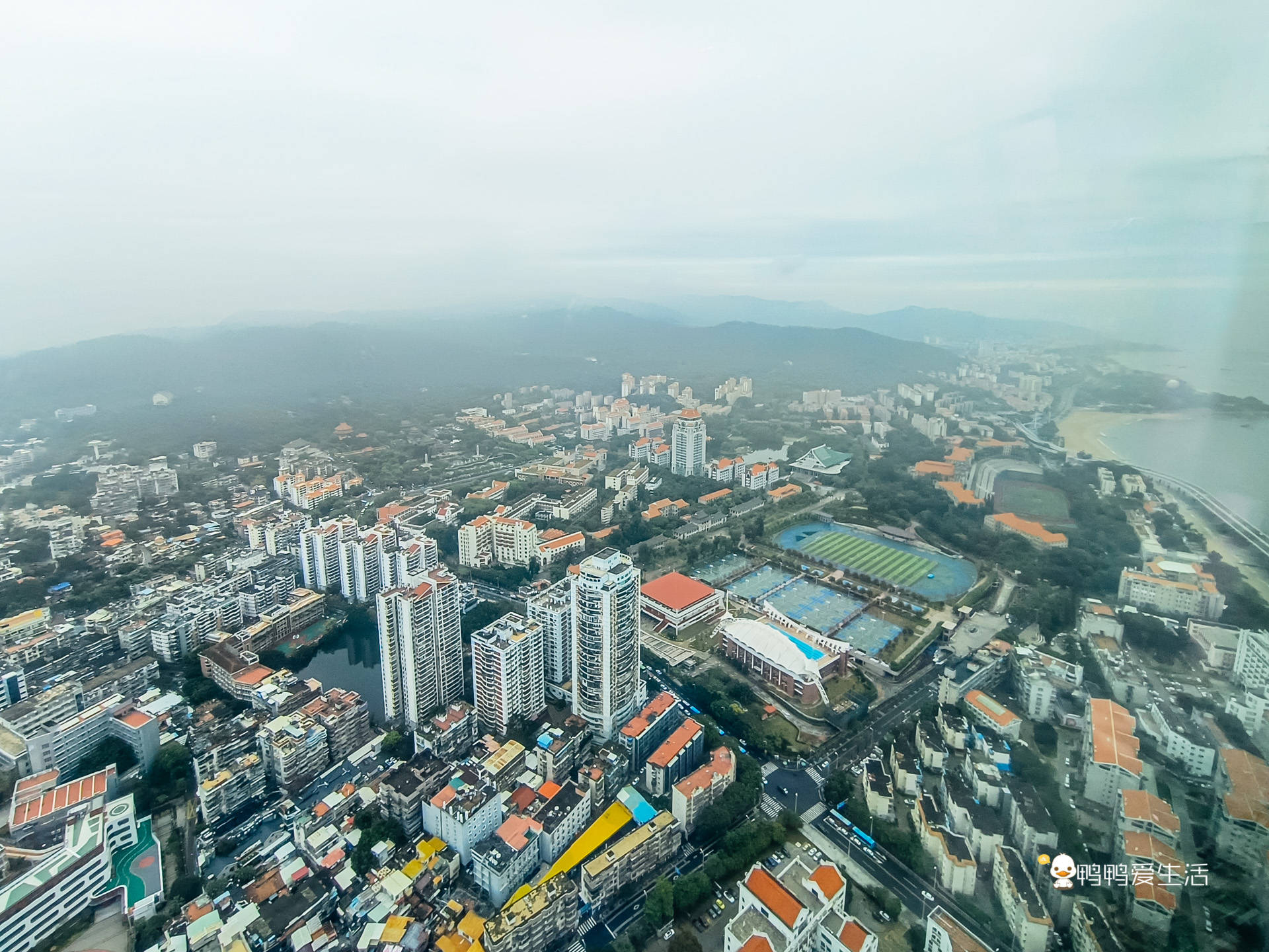 游客|厦门网红地标，300米高空俯瞰鹭岛惊险又浪漫！情人节约会好去处