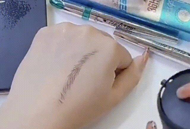 画眉为什么女明星很少纹眉，内部人员曝出纹眉“内幕”看完恍然大悟！