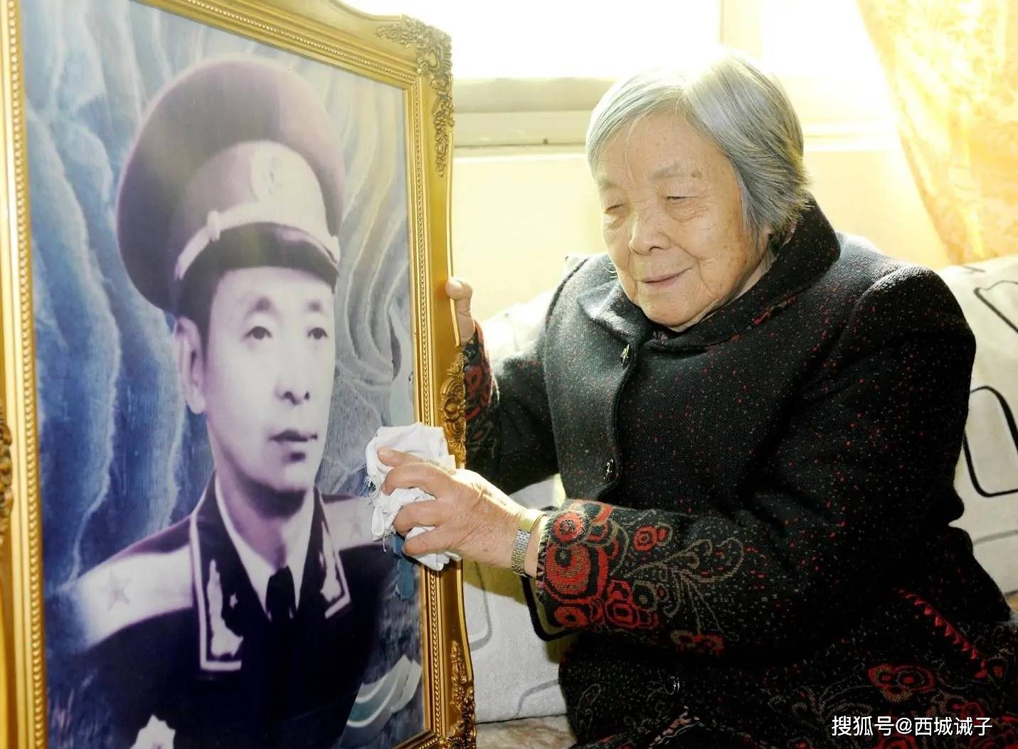 山东名面孔|甘祖昌夫人龚全珍_江西省_老人_母亲