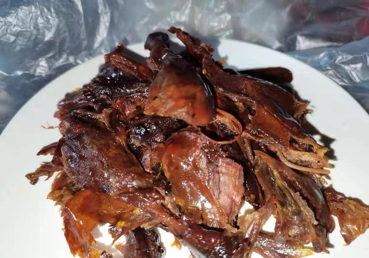酱板鸭|“输在包装上”的3款零食,看着不起眼,但便宜好吃,碰到多囤些
