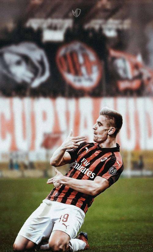 失点逐渐伊布化,799天再进球,米兰球迷泪目_佛罗伦萨_斯佩齐亚_国米