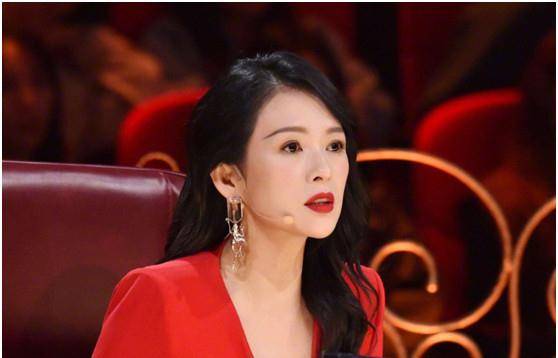 其次在《我就是演员》之中,除了章子怡之外,其他几位导师看起来都更像