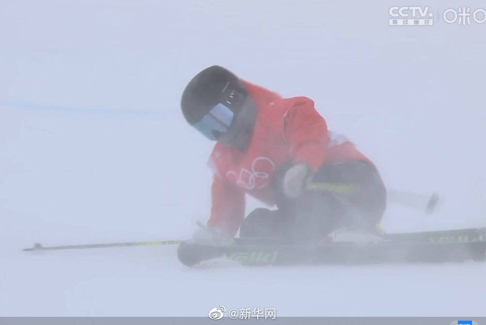 滑雪|吴梦第一跳摔倒，得分12.5