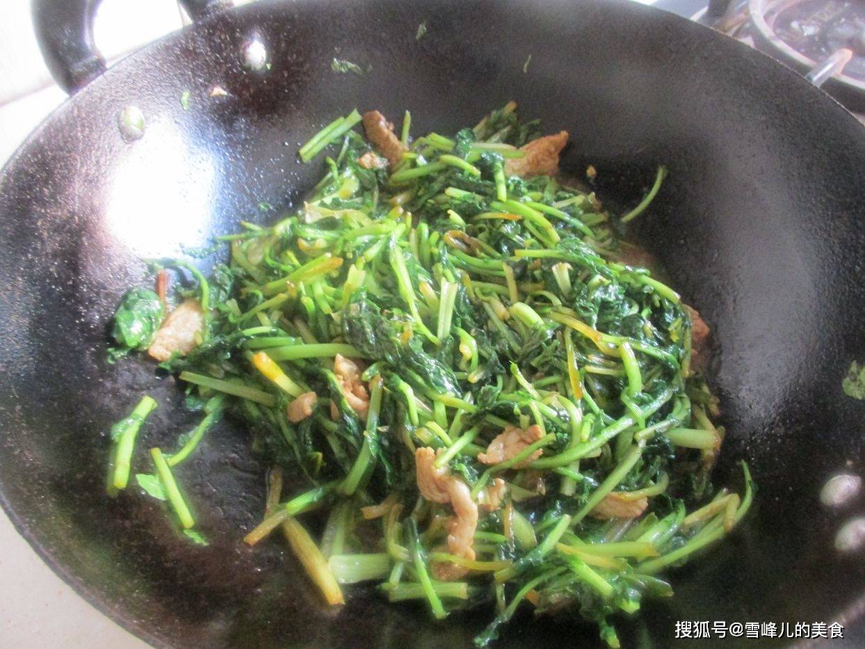 蔬菜|这菜是“菜中珍品”简单炒一炒就上桌，清理肠胃排出毒素，春天别错过