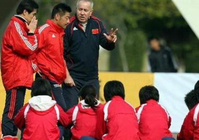 威斯|唏嘘！前中国国青队外教执教老挝U23：首秀就战胜马来西亚！
