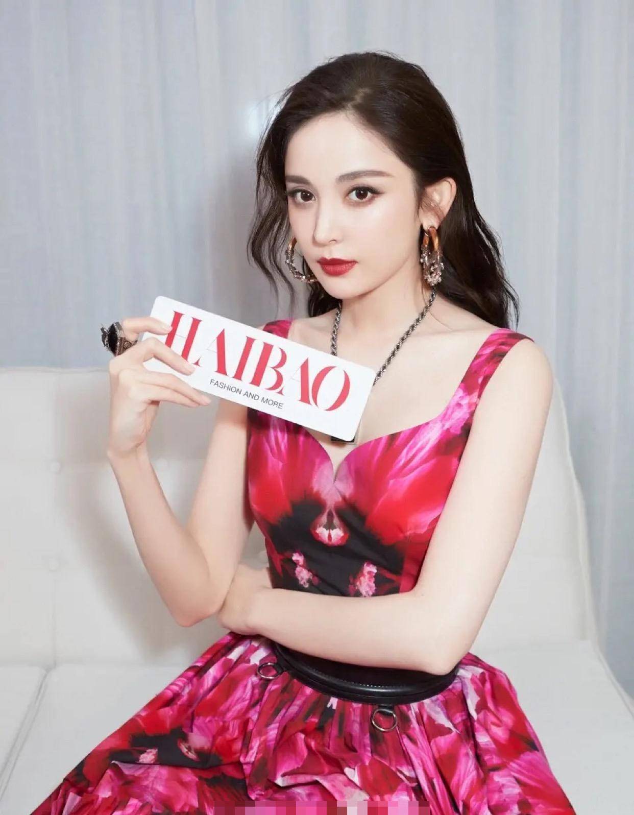 惊艳的女明星视频 a3047926621443c99e371072c06ab5d4.jpeg