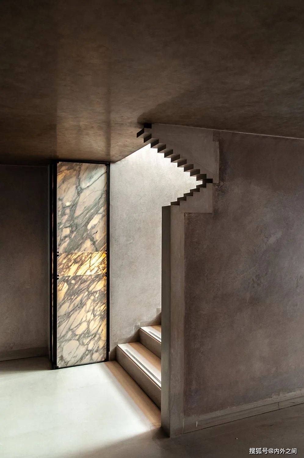 卡洛斯卡帕维罗纳人民银行