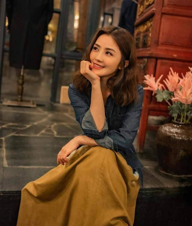 梁小冰五官扁平也很美的女星,我只服这6位!没有浓眉大眼也是大美人