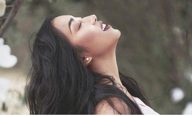 鼻梁有一种“整容”叫吉克隽逸卸妆,素颜曝光后:要是不化妆早红了