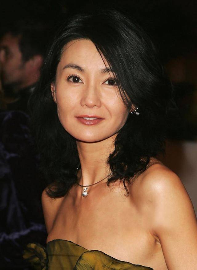 因为脸上有这4个特征的女人,属于真正的“高级脸”,年纪越大越女神