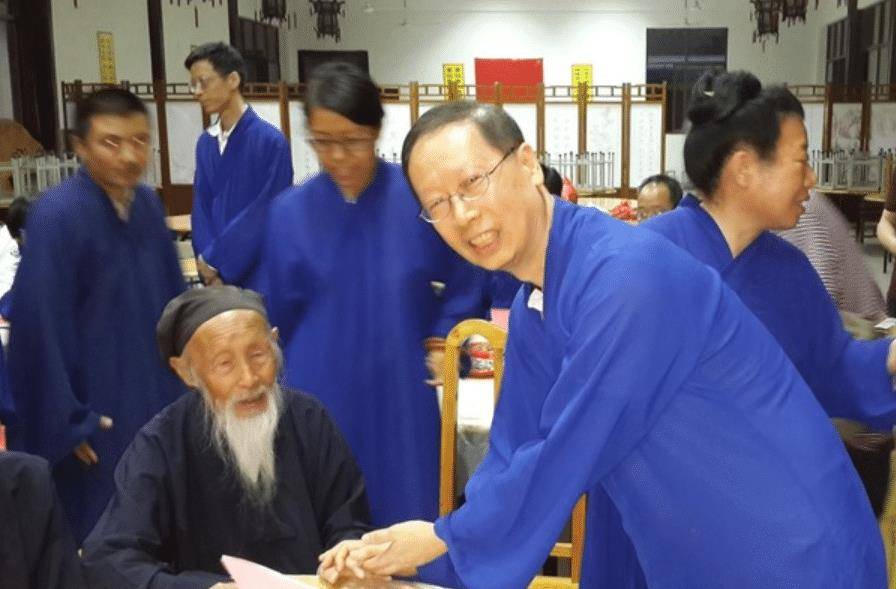 原創104歲的張至順7歲開始乞討隱居終南山70年拒絕外國的誘惑