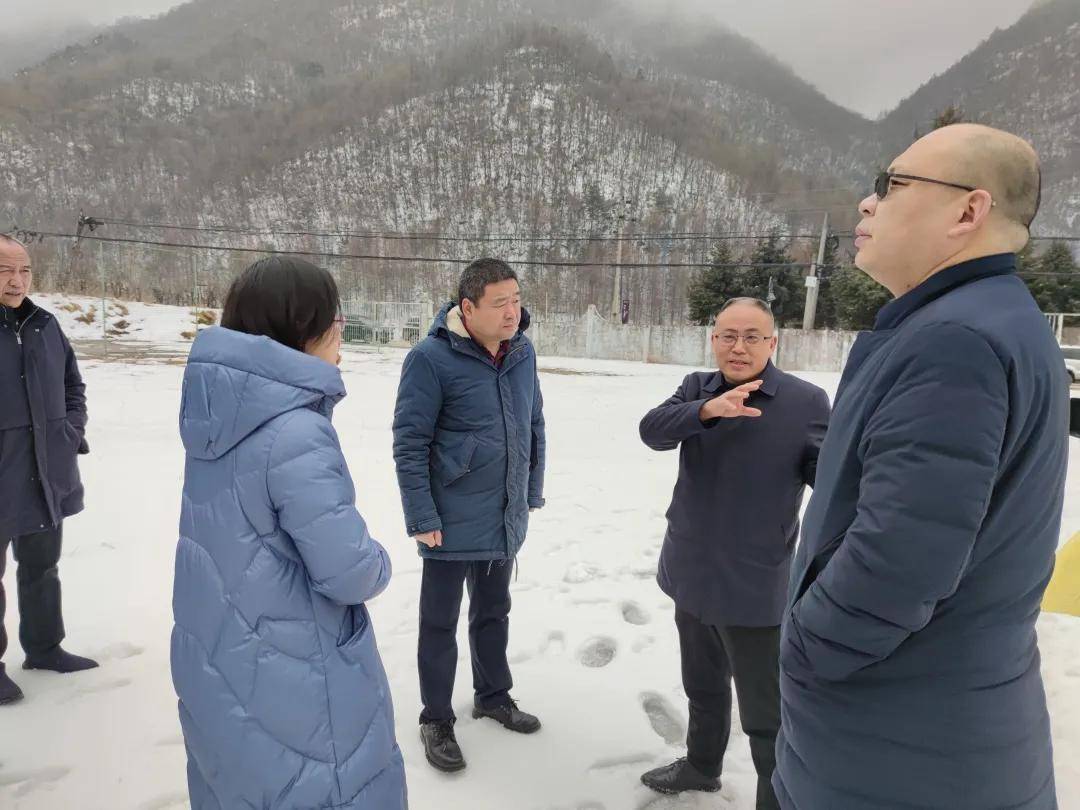 马丙合到红池坝景区调研旅游发展及社区综合治理工作