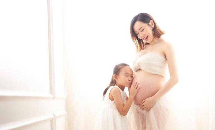 杨思琦|娱乐圈再曝喜讯！41岁前港姐诞下二胎，提及孩子性别闭口不谈