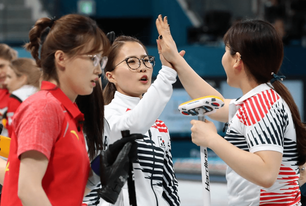 韩国运动员打包西瓜图片