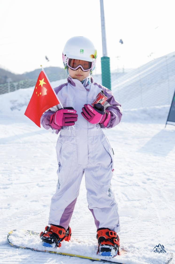 滑雪|?滑雪和观赛两不误，这个冬天最独特的体验