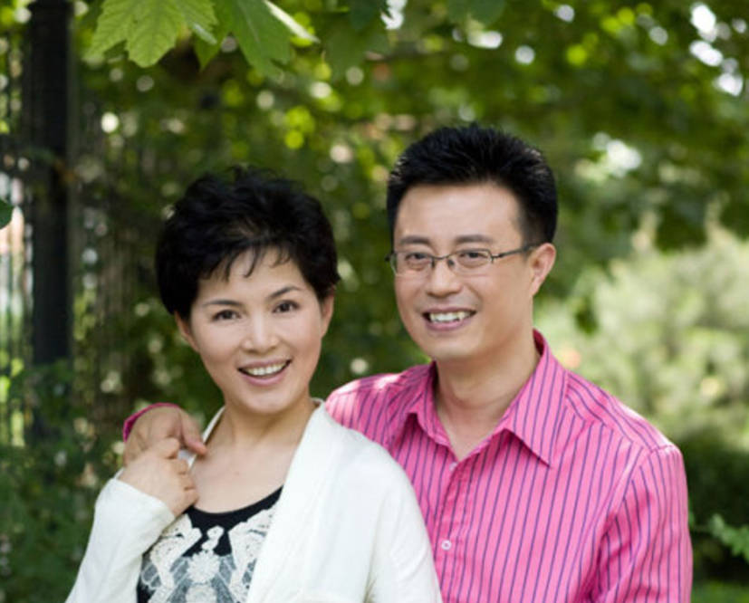 "江苏女婿"白燕升,河北农村娃逆袭台长,50岁才有了