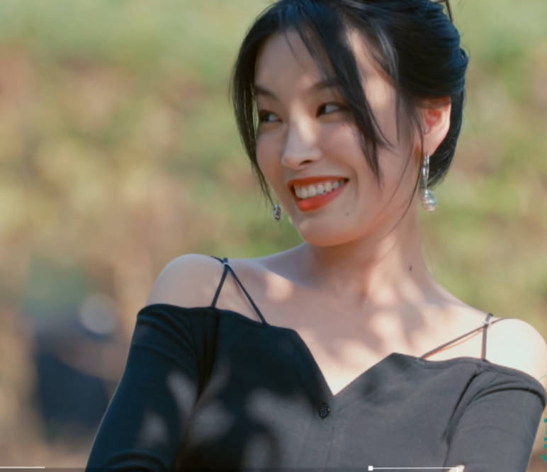 却被黄瑞恩一番话打脸_杨梦婧_罗颖_衣服