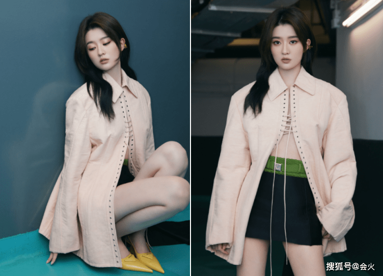 原创女星乔欣晒活动性感大片撩开衣服大秀细腰脚上一双鞋价格过万