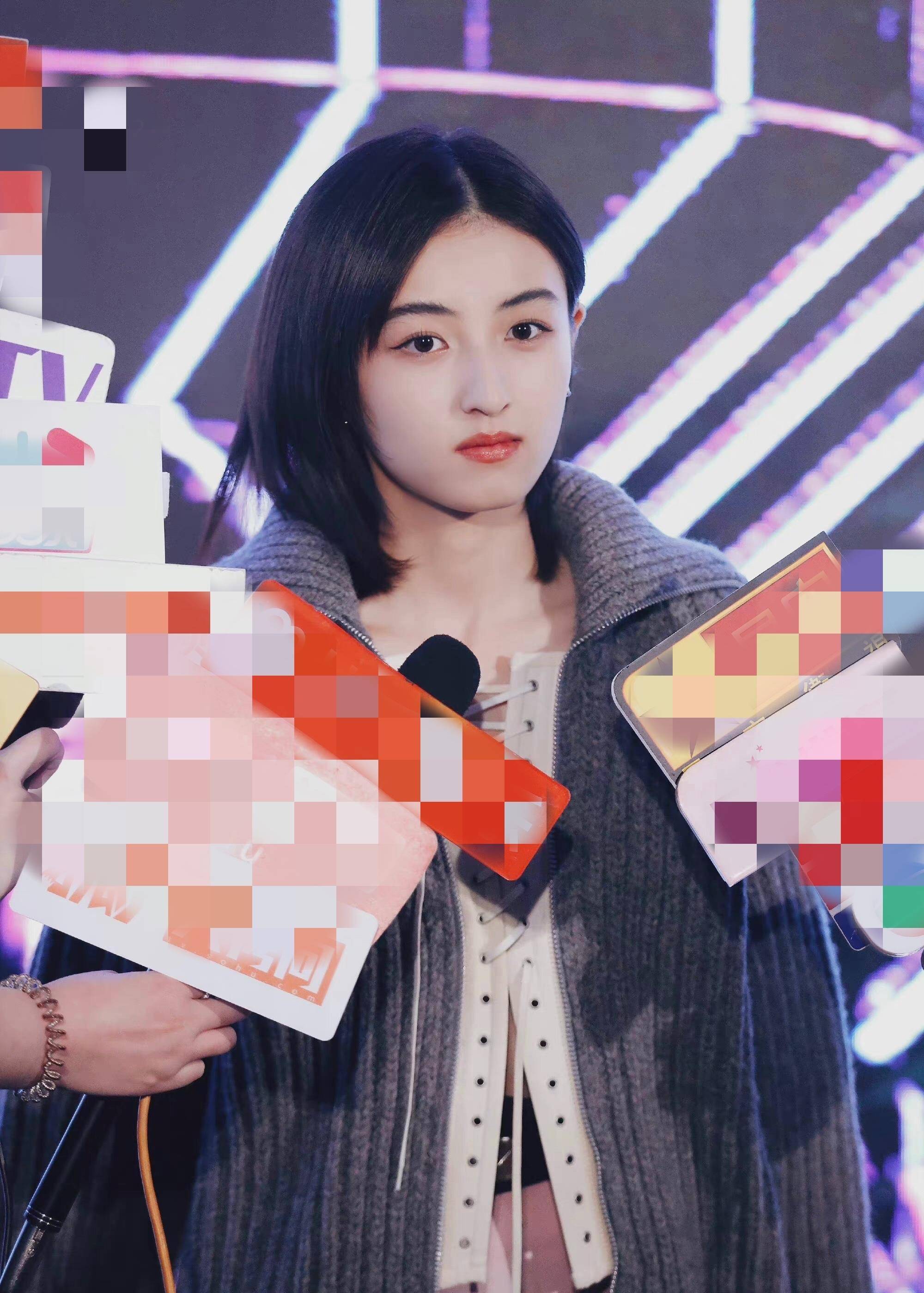 张子枫被问及之后打算,称在筹备电影拍摄,也会去《向往的生活》_网友