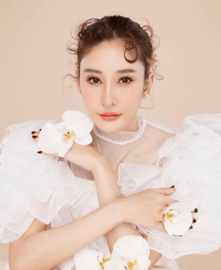 原创泰国当红女演员tangmo离奇坠河警方搜救一夜未果案件疑点重重