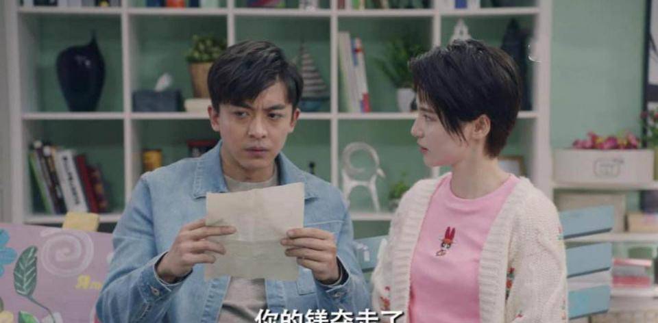 演习|看完《爱情公寓5》大结局，再看一遍爱1，发现了11个隐藏的彩蛋