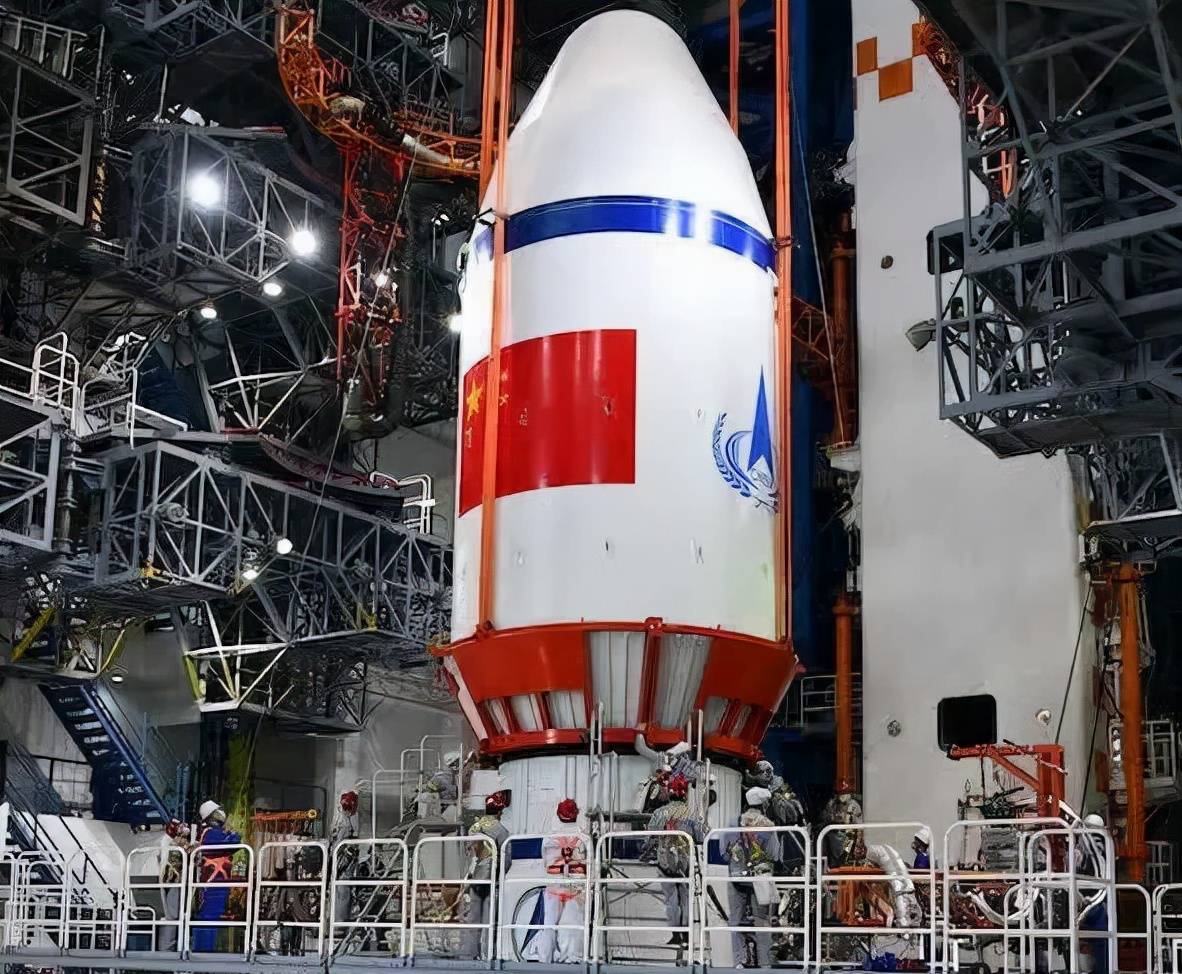 原创一箭多星新纪录长征八号一次性发射22颗卫星整流罩里怎么装的