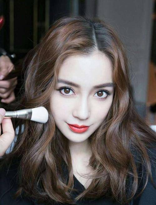 滑铁卢离开了精修图，那些颜值滑铁卢的女明星